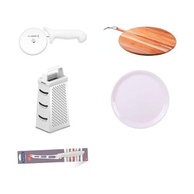 Kit Pizzaiolo com Cortador Tábua Ralador Prato e Faca de Queijo Aço Inox Madeira Teca FSC Off White
