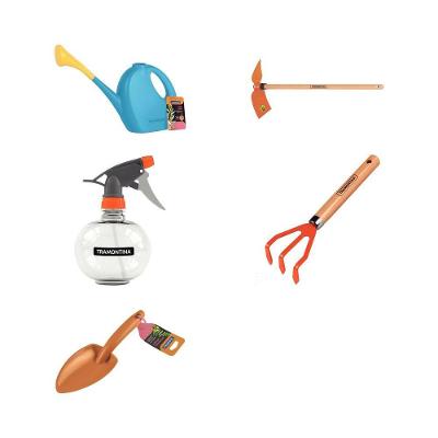 Kit de Ferramentas para Jardinagem Econômico com Pá Ancinho Pulverizador Sacho e Regador Laranja