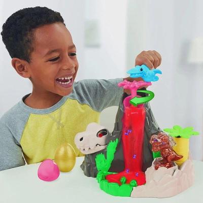 Massinha Play-doh Dino Crew F1500 Erupção de Lava e Mini Ossos de Dinossauro Hasbro