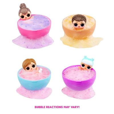 Boneca Muuuito Mini Pacote Misterios com Surpresa de Água e Mudança de Cor L.O.L
