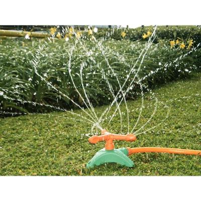 Aspersor Circular para Engate Rápido com Pontalete Tramontina com 3 Braços Rotativos 19,6M