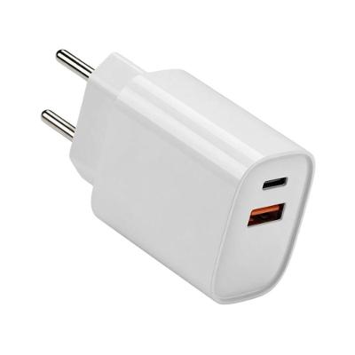 Adaptador de Tomada MDM 20W com Cabo USB-C e Lightning Branco
