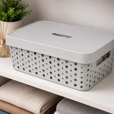Cesto Organizador Retangular com Tampa 11 Litros Polipropileno Design Vazado para Armário Cinza