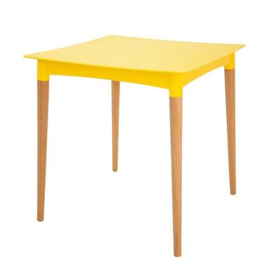 Mesa Diana 4 Lugares Quadrada Plástico 70CM Amarelo Pernas Madeira Tramontina 70CM