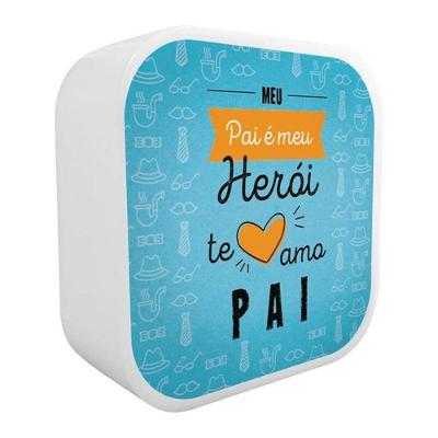 Luminária Box Pai Herói com Luz Difusa para Leitura e Decoração Bivolt