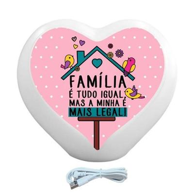Luminária Coração Família É Tudo Igual USB com Iluminação Difusa LED 5V Bivolt
