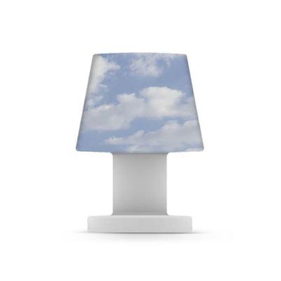 Luminária Abajur de Mesa Pequena Nuvens com Luz Difusa e Capa Removível Bivolt