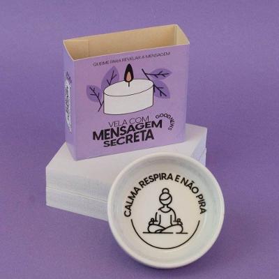 Vela Aromática Vanilla Smells Like Peace com Aroma de Baunilha e Mensagem Secreta ao Final da Queima