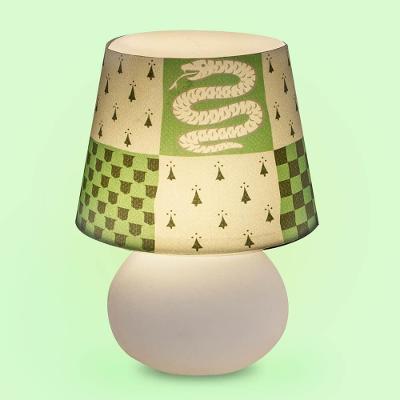 Luminária Abajur de Mesa Sonserina com Design Temático de Harry Potter Branco Bivolt