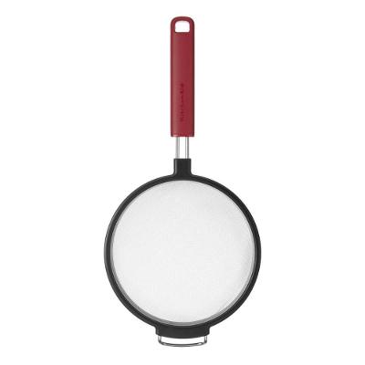 Peneira Kitchenaid para Coar Polvilhar Aço Inox e ABS Vermelha para Cozinha 17CM