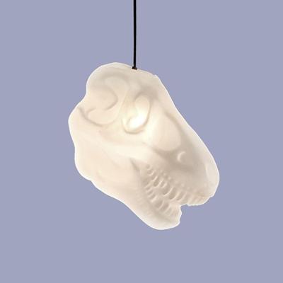 Luminária Crânio T-rex Pendente com Iluminação Difusa Bivolt Branca 27CM