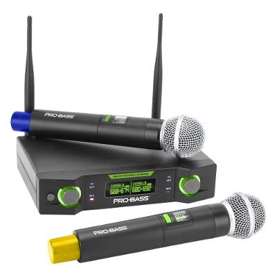 Microfone UHF UF224 Sistema UHF com 24 Canais Duplo com 2 Transmissores de Mão Bivolt Pro Bass