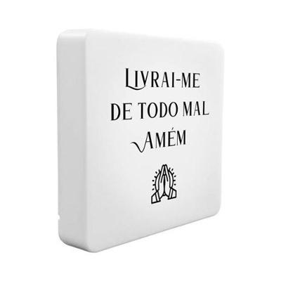 Luminária Box Slim Livrai-me do Mal com Luz Difusa e Alimentação USB Bivolt