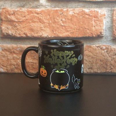 Caneca Termossensível Happy Halloween com Efeito de Transformação em Quente Porcelana para Festas