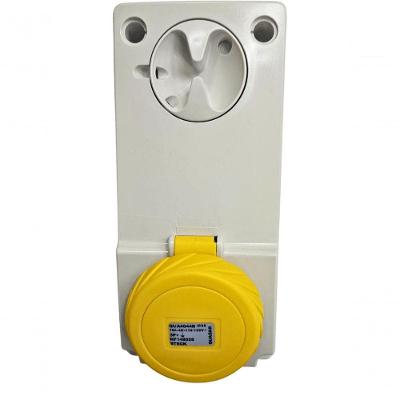 Tomada Industrial QUA4044B 3P+T 16A com Bloqueio IP65 Amarelo Steck 110-130V