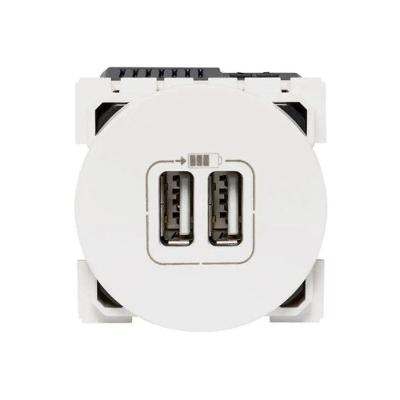 Carregador USB 572488B para Tomadas e Interruptores 1500MA 2M Branco Bivolt Pial