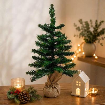 Pinheiro de Natal Decorativo Luxo Ramificado com 60 Galhos Base em Saco de Juta Rústico Verde Bela