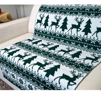 Manta Decorativa 40078 Natalina Luxo Artesanal Estampa Rena e Árvore de Natal Verde Escuro OEM