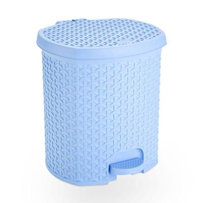 Lixeira Cesto 15L Plástico Rattan com Pedal Preto para Cozinha Plasnorthon