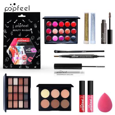 Kit de Maquiagem com Maleta Sombras Blushes Bastões Pincéis Cores Intensas e Duradouras