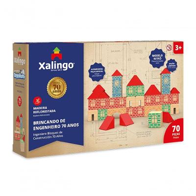 Brinquedo de Construção Brincando de Engenheiro 70 Anos com 70 Peças Marrom Xalingo Brinquedos