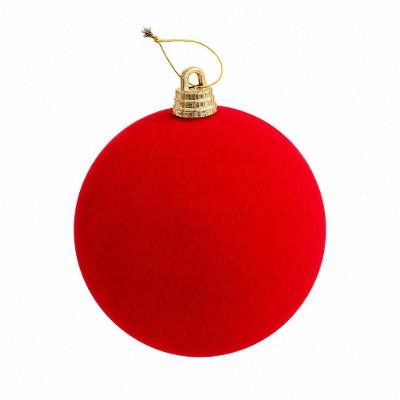 Bola Decorativa de Natal Grande em Veludo Vermelho com Segurador Dourado 20CM Florarte