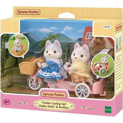Conjunto de Brinquedo 5637 Estimula a Imaginação com Menina e Menino em Bicicleta Epoch