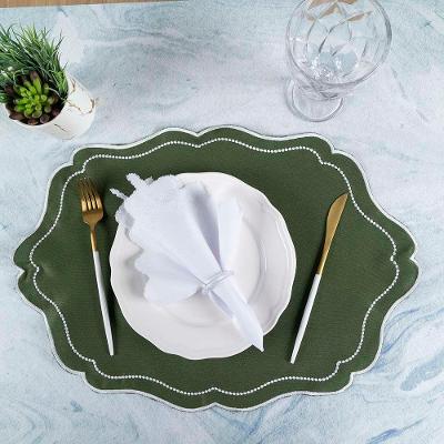 Jogo Americano Realeza com Bordado 100% Poliéster Fácil Limpeza para Mesa Verde Musgo e Branco Casa