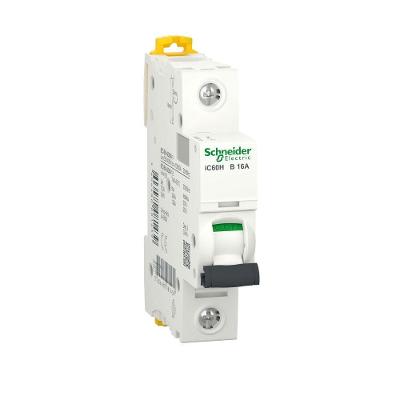 Disjuntor Modular Acti9 Ic60 Proteção Sobrecarga e Curto Curva B Branco Schneider Electric 50A 220V