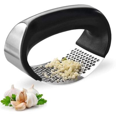 Amassador de Alho Megagift Prático Aço Inox e Plástico Design Ergonômico Cozinha Inox