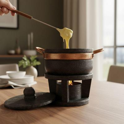 Conjunto Fondue Rechaud Panela Pedra Sabão e Cobre 800ML com 4 Garfinhos Preto Casa de Pedra