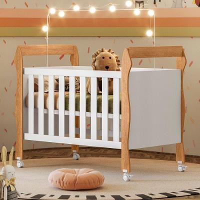 Berço Americano Mini Cama 3 em 1 Soninho MDF Amadeirado com Rodízios Tigus Móveis