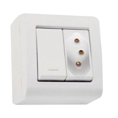 Conjunto Caixa de Interruptor e Tomada Lizflex 1 Interruptor 250V-10A e 1 Tomada 2P+T 250V-20A