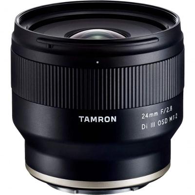 Lente Tamron F051 24MM F-2.8 Di III OSD M1:2 Grande Angular com Abertura f-2.8 Preto