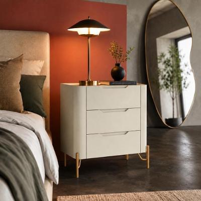 Mesa de Cabeceira Luna com Dourado 3 Gavetas MDF Contemporâneo Off White Casa Lar Shop