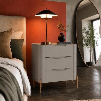 Mesa de Cabeceira Grigio com Dourado 3 Gavetas MDF Contemporâneo Cinza Casa Lar Shop