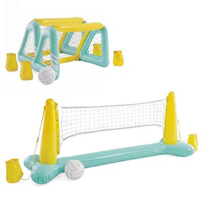 Kit Esporte Praia e Piscina 1 Volei + 2 Traves de Polo Inflável com Bola e Pesos Verde Intex