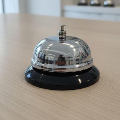 Campainha Sino de Mesa Metal com Acabamento em Inox Prateado para Escritórios e Comércios Prata