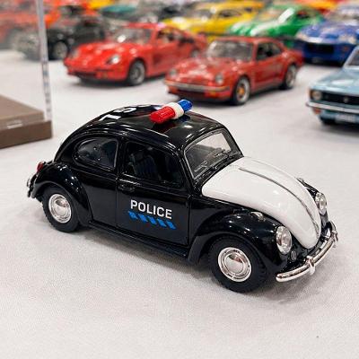 Miniatura Colecionável Fusca Polícia (Viatura) com a Fricção em Metal Preto