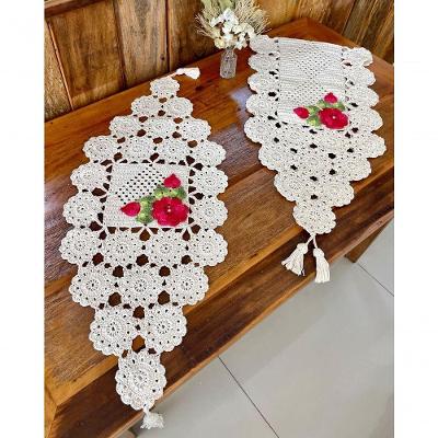 Caminho de Mesa Crochê Algodão Bordado Flores 1M X 45CM Vermelho