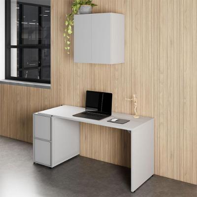 Mesa Escrivaninha F5 Office sem Gavetas MDP 150CM Cinza com Balcão e Armário Aéreo F5 Office