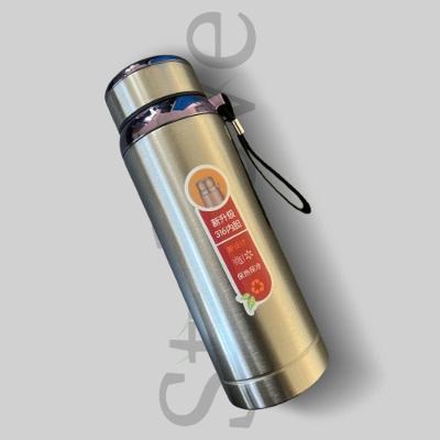 Garrafa Térmica Isolamento a Vácuo Aço Inoxidável 316 Tampa Hermética Bebidas Prata OEM 600ML