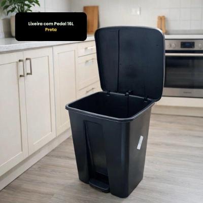 Lixeira com Pedal 16L Polipropileno Sistema de Abertura Preto 28cm 16L