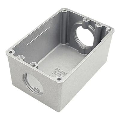 Caixa de Luz para Piso Baixa 4x2 3-4 Alumínio Elevada Resistência Mecânica Tramontina