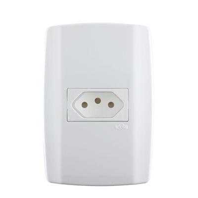 Conjunto de Tomada Slim CJ C-PL Br 4x2 1tom 2p+t 20a Bivolt Branco Ilumi Materiais Elétricos