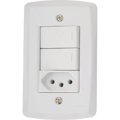 Conjunto 4x2 Com 2 Interruptores Paralelos 10 A 250 V E 1 Tomada 2p+t 10 A 250 V Lux2 Bra