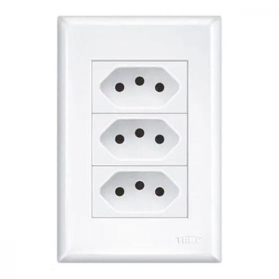 Conjunto de Tomadas 2P+T 20A 250V Evidence Branco Fame Brasil 220V
