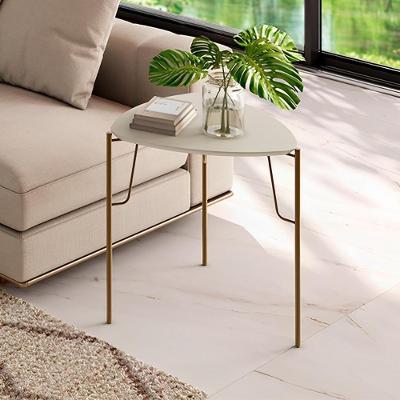 Mesa Lateral de Apoio Bend Triangular MDF Metal Luna com Dourado Casa Lar Shop