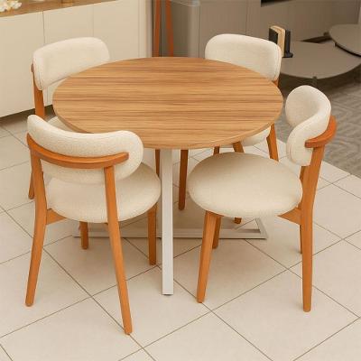 Mesa de Jantar Redonda 4 Lugares Tampo MDF Fosco com Base em Aco e Cadeiras Boucle Bege Nogal