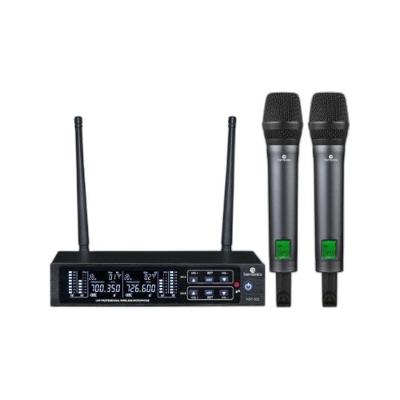Microfone sem Fio UHF Duplo HSF-300 Auto Scan 100 Frequências Display LCD Cardioide Harmonics
